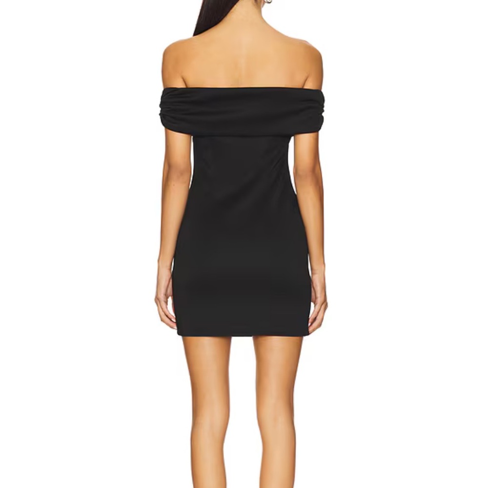 Superdown Brigta Black Off-Shoulder Mini Dress NWT Beautiful - Picture 2 of 7